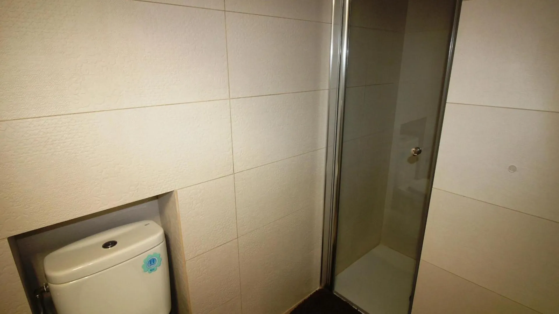 Apartamento Moderno Y Renovado A 50M De La Playa En Llanca, Con 3 Habitaciones Y Balcon - Es-228-68 0*,  Spanyolország