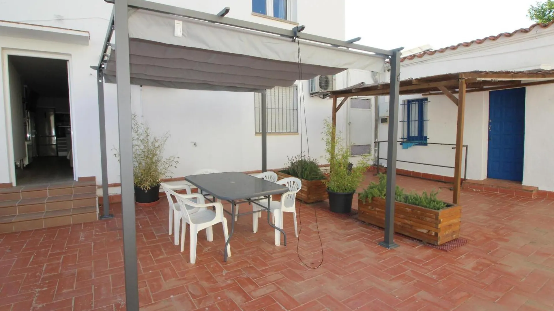 Apartamento Moderno Y Renovado A 50M De La Playa En Llanca, Con 3 Habitaciones Y Balcon - Es-228-68 Spanyolország